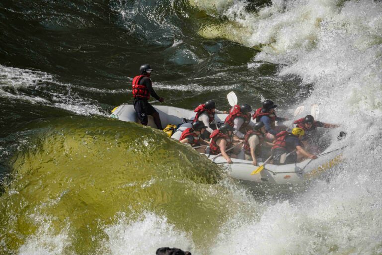 whitewater rafting images-3