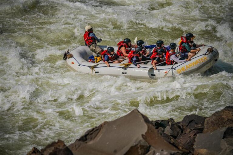 whitewater rafting images-5
